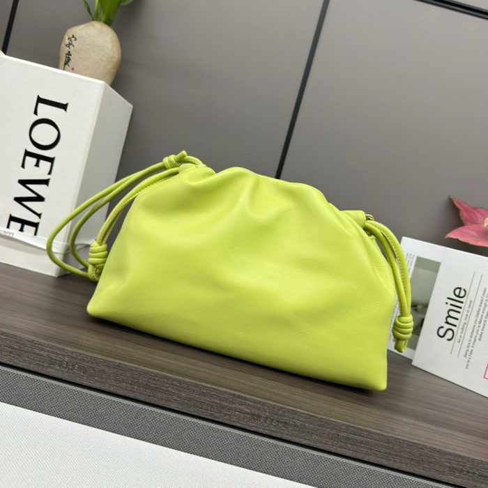 Loewe Medium Flamenco purse in mellow nappa lambskin - Image 4