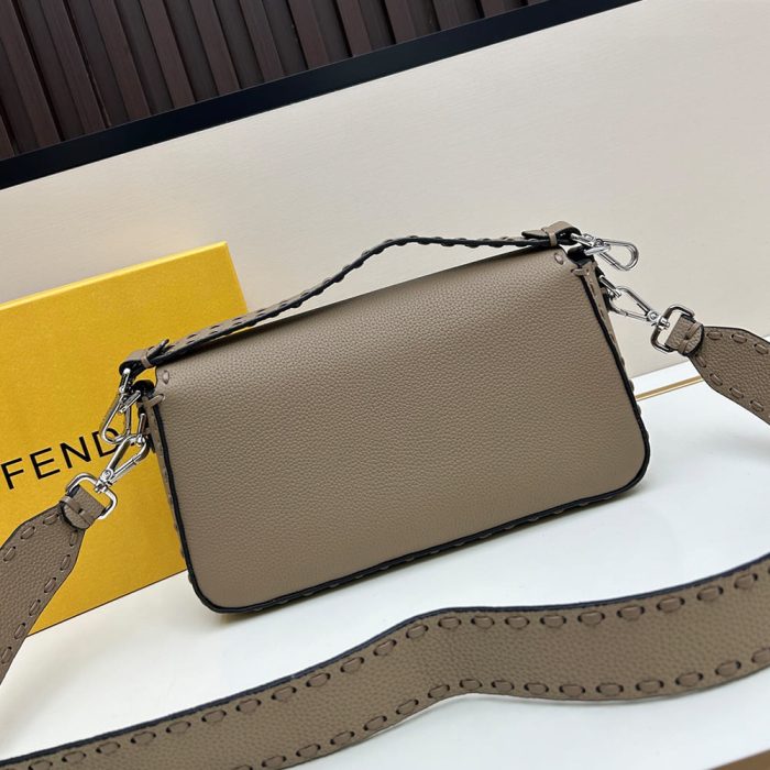 Fendi Baguette - Image 4