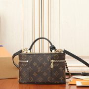 LV Vanity Chain Pouch - Image 4