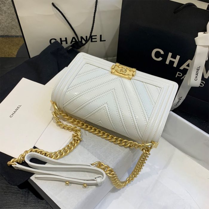 Chevron Boy Chanel Handbag - Image 4