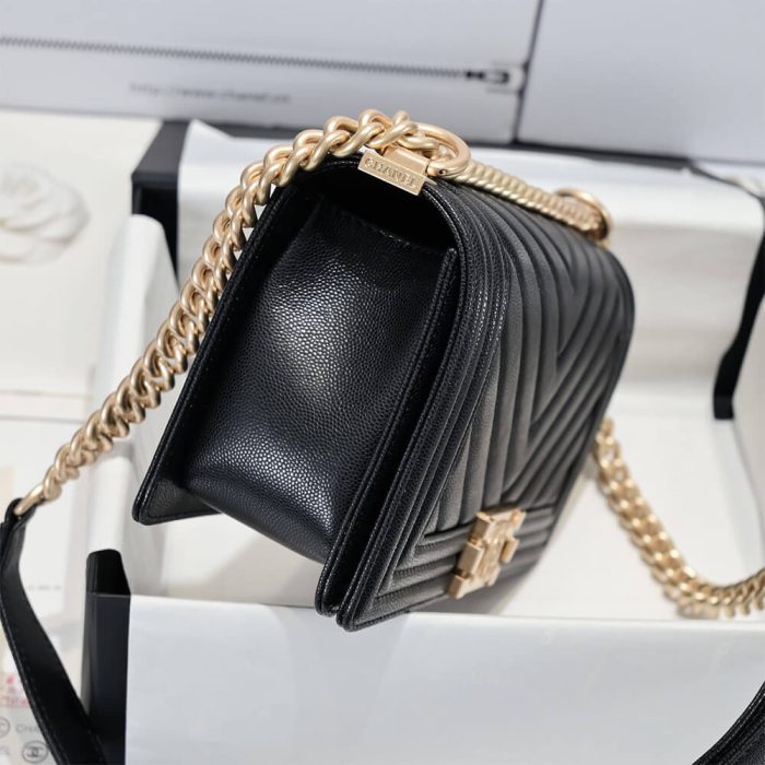 Chevron Caviar Boy Chanel Handbag - Image 4