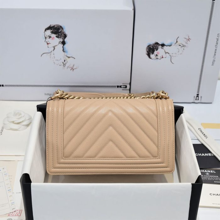 Chevron Boy Chanel Handbag - Image 4