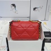 CHANEL 19 HANDBAG - Image 4