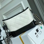 CHANEL'S GABRIELLE SMALL HOBO BAG - Image 4
