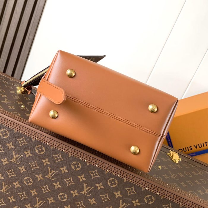 LV Low Key Hobo PM(HIGH-END GRADE) - Image 5