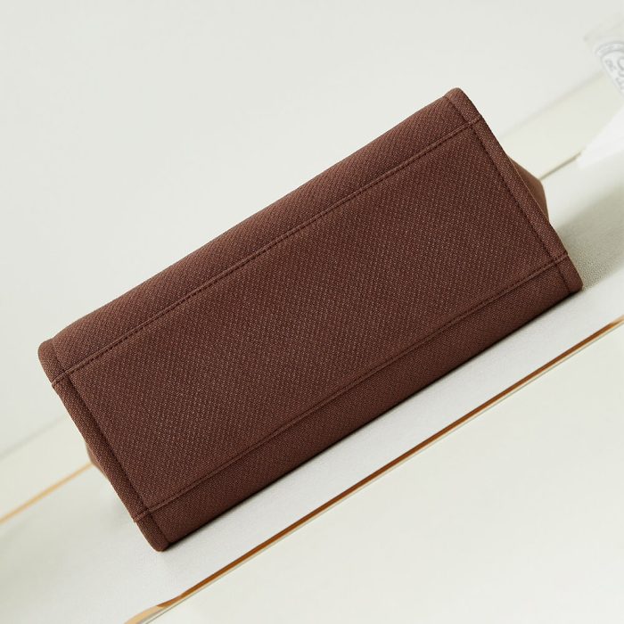 Chanel Small Tote Bag - Image 5