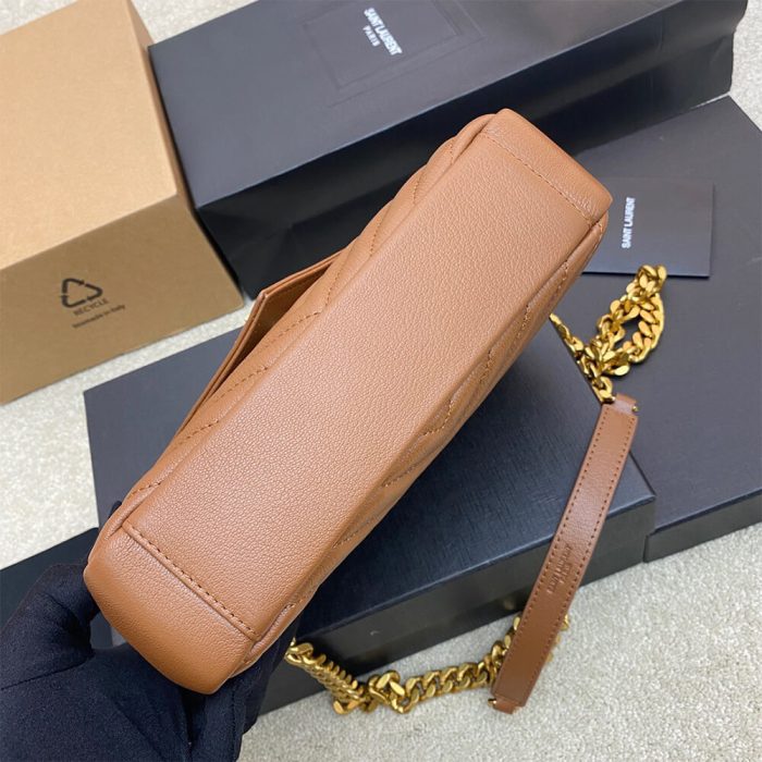 COLLEGE MEDIUM CHAIN BAG IN QUILTED LEATHER - Image 5
