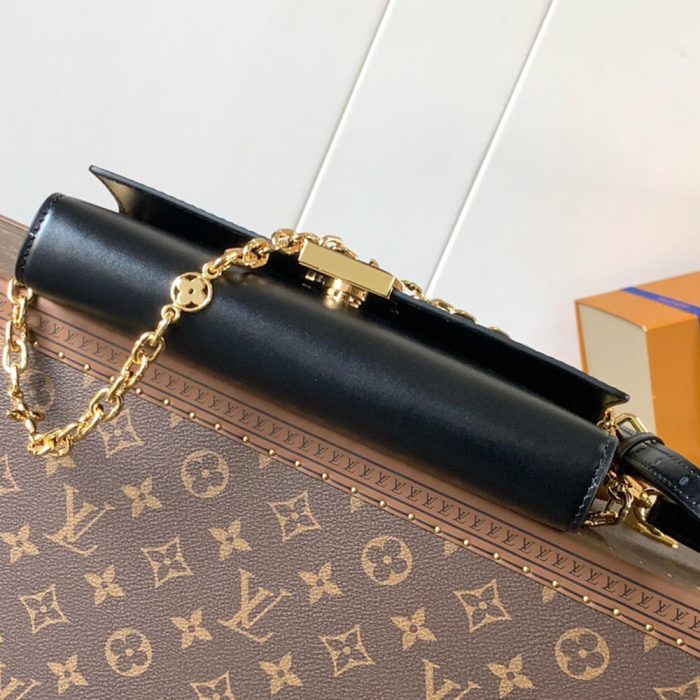 LV Wallet On Chain Capucines - Image 5