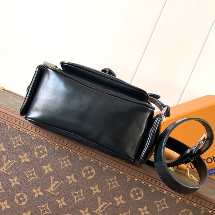 LV Soccer Ball Bag(HIGH-END GRADE) - Image 5