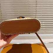 LV Vanity Chain Pouch(high-end grade) - Image 5