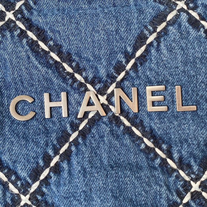 CHANEL 22 HANDBAG(high-end grade) - Image 5