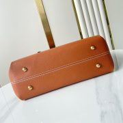 LV Low Key Cabas MM(high-end grade) - Image 5