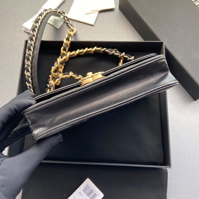 CHANEL 19 Wallet on Chain(high-end grade) - Image 5