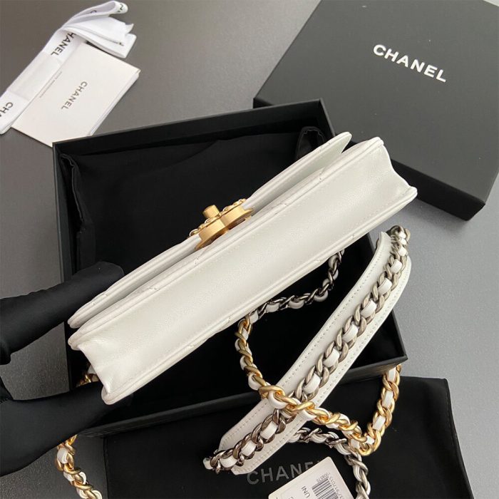 CHANEL 19 Wallet on Chain(high-end grade) - Image 5