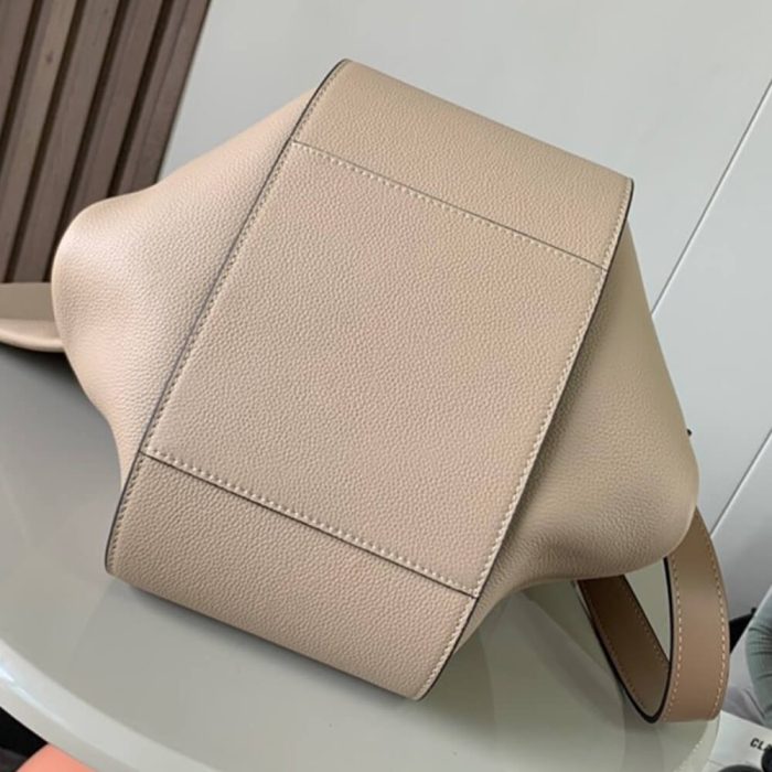 LOEWE Small Hammock bag in soft grained calfskin - Image 5