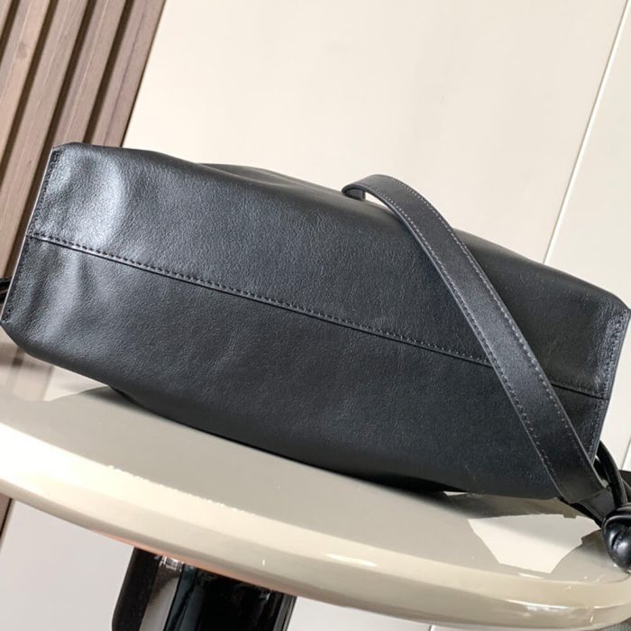 LOEWE Medium Flamenco clutch in nappa calfskin(HIGH-END GRADE) - Image 5