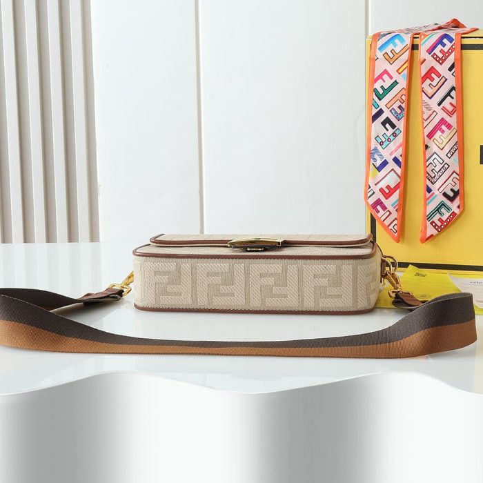 Fendi Baguette - Image 5