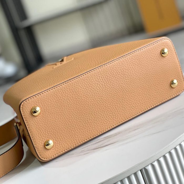 LV Capucines MM - Image 5