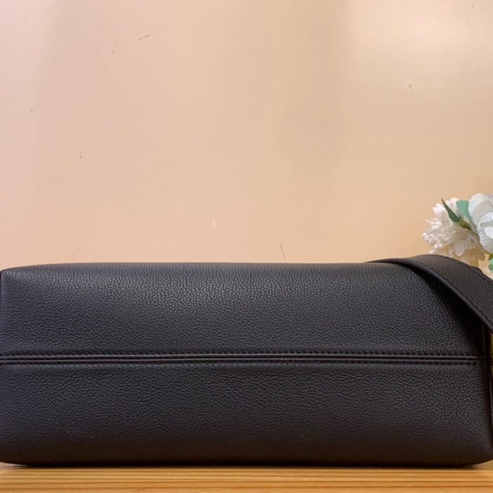 LV Low Key Messenger(HIGH-END GRADE) - Image 5