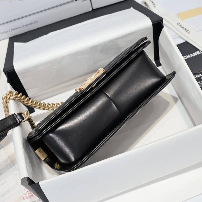 Chevron Boy Chanel Handbag - Image 5