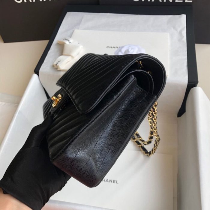 Chanel Classic Chevron Medium Flap - Image 5