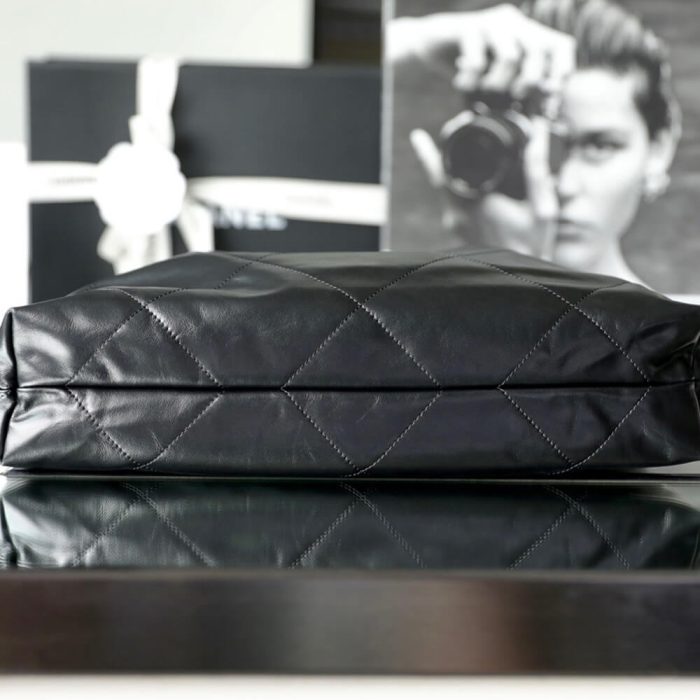 CHANEL 22 HANDBAG(high-end grade) - Image 5