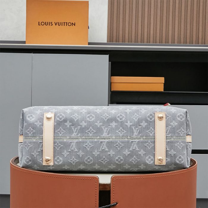 LV CarryAll MM Bag(HIGH-END GRADE) - Image 5