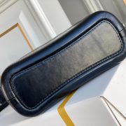 CHANEL'S GABRIELLE SMALL HOBO BAG - Image 5