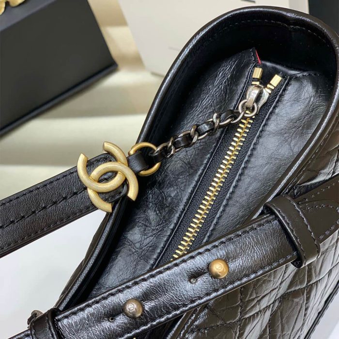 CHANEL'S GABRIELLE HOBO HANDBAG - Image 5