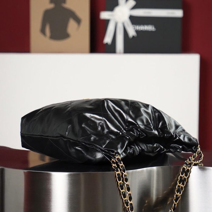 CHANEL 22 Handbag - Image 6