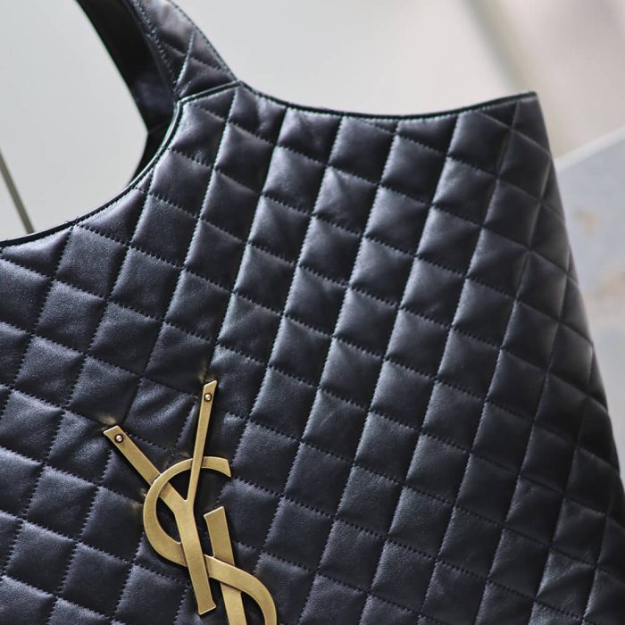 YSL  ICARE maxi shopping bag in quilted lambskin - Image 6