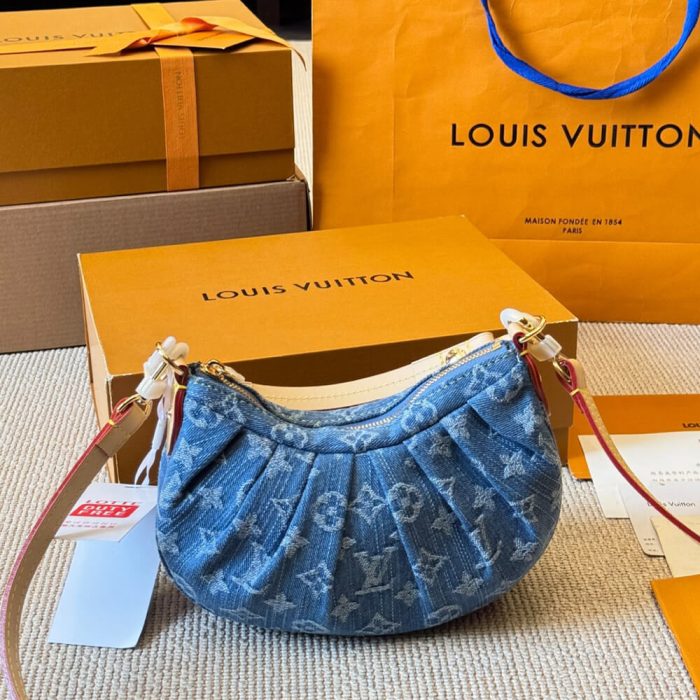 LV Pochette Valley - Image 6