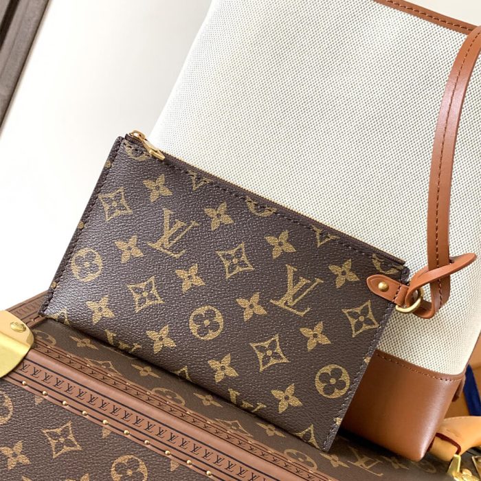LV Low Key Hobo PM(HIGH-END GRADE) - Image 6