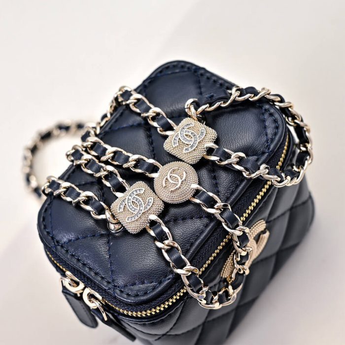 CHANEL Small Vanity with Chain(HIGH-END GRADE) - Image 6