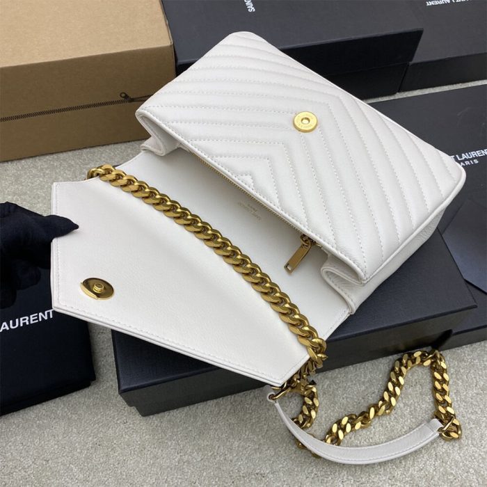 COLLEGE MEDIUM CHAIN BAG IN QUILTED LEATHER - Image 6