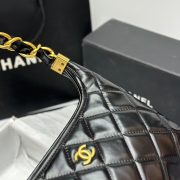 CHANEL HOBO BAG - Image 6