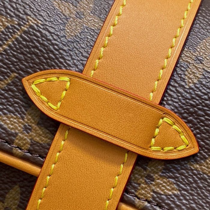 LV Cargo Wearable Wallet - Image 6