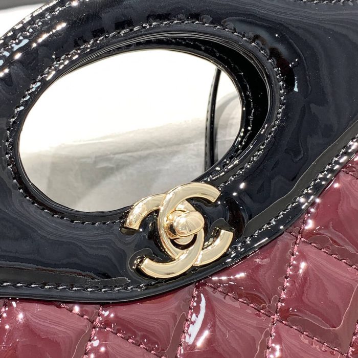 CHANEL 31 Mini Shopping Bag - Image 6