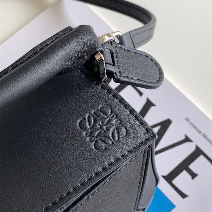 LOEWE Mini Puzzle bag - Image 6