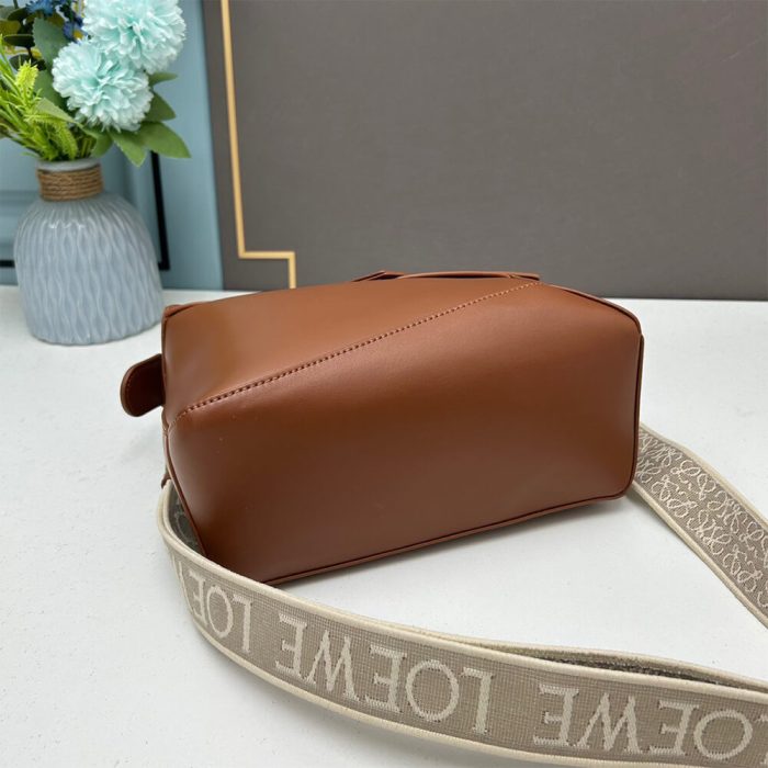 LOEWE Small Puzzle Bag - Image 6