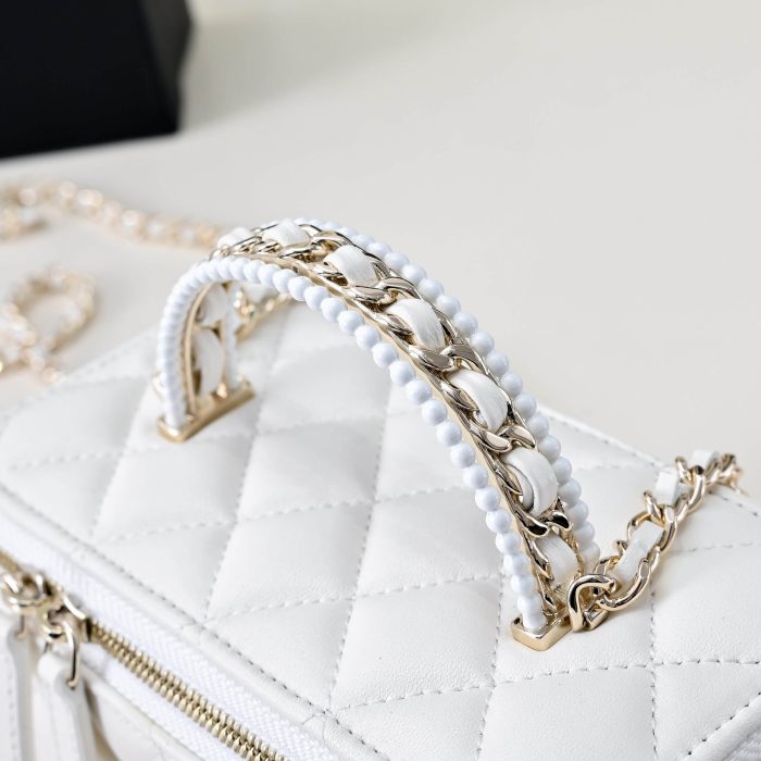 CHANEL Long Vanity with chain - Image 6