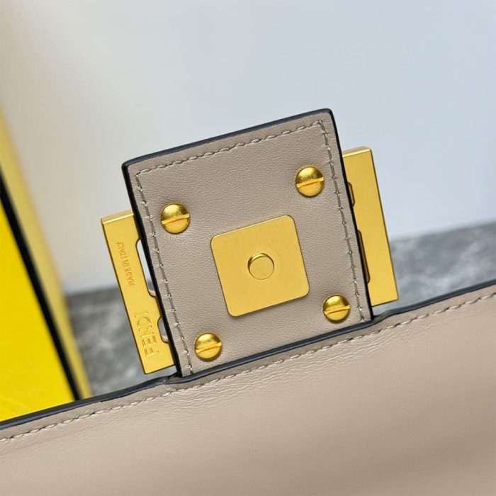 Fendi Baguette - Image 6