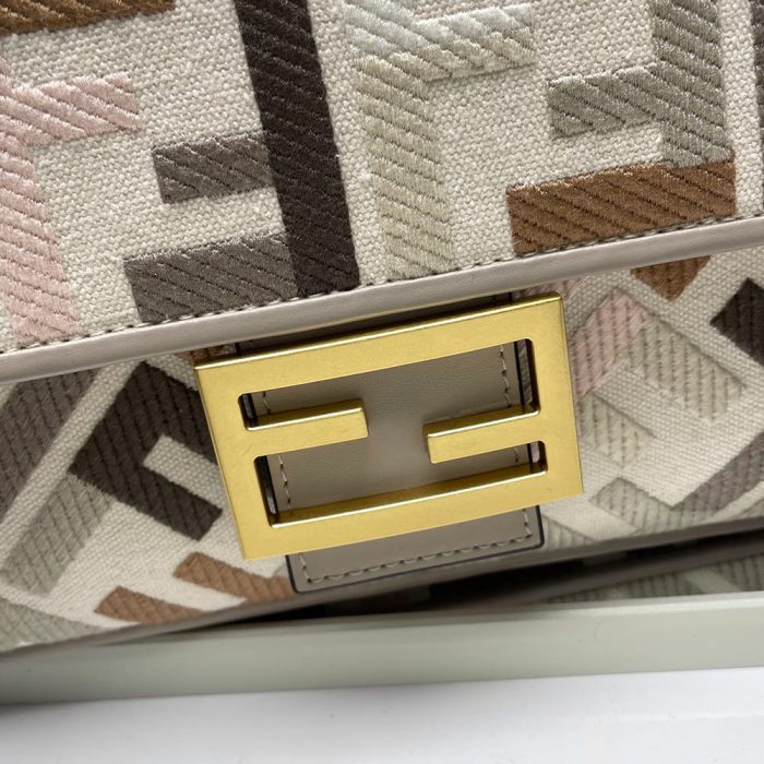 Fendi Baguette - Image 6