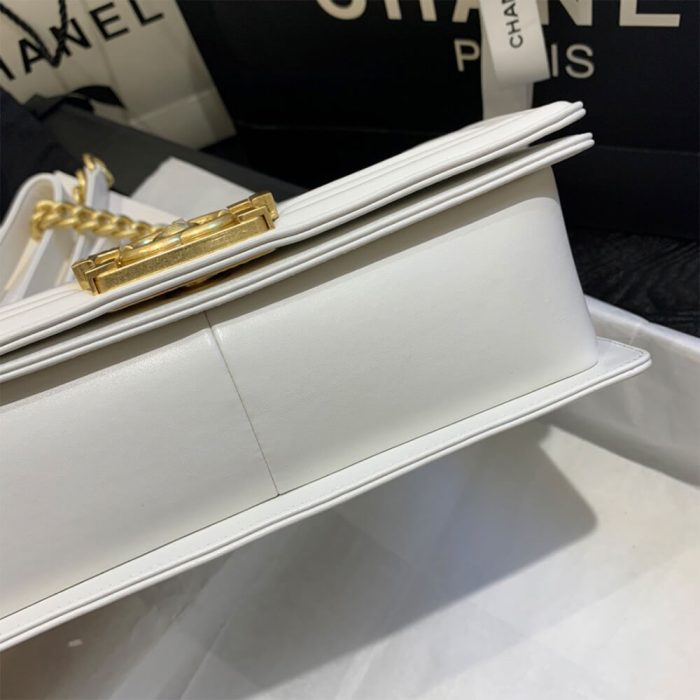 Chevron Boy Chanel Handbag - Image 6