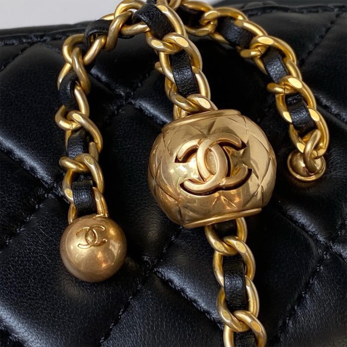 Chanel VANITY WITH CHAIN - Image 6
