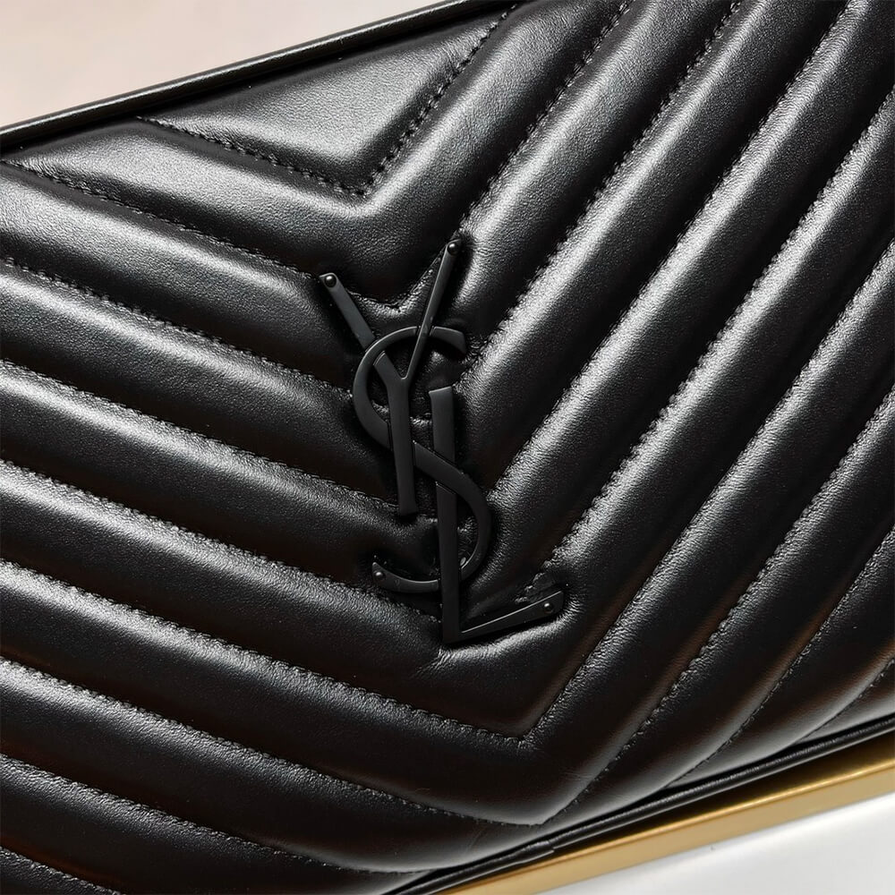 6-83-6.jpg YSL Camera Bag(TAX-FREE GRADE) - Image 6