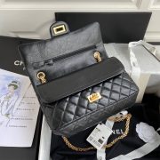 CHANEL 2.55 HANDBAG - Image 6