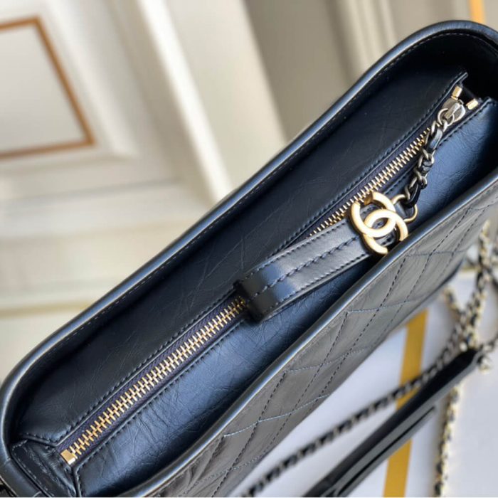 CHANEL'S GABRIELLE SMALL HOBO BAG - Image 6