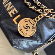 CHANEL 22 Mini Handbag - Image 7