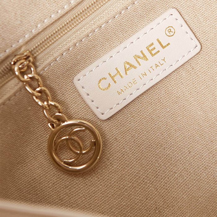 Chanel Small Tote Bag - Image 7